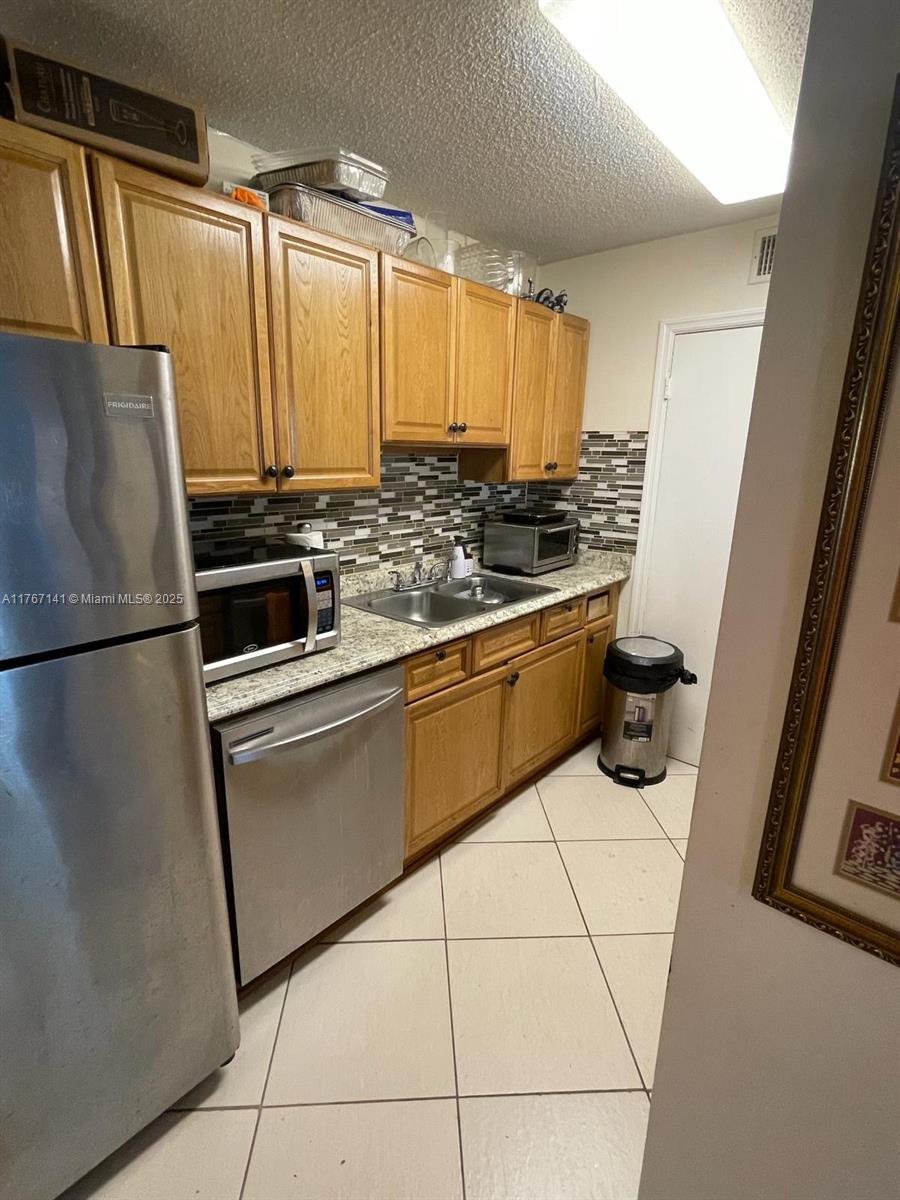 BOYNTON LANDINGS CONDO - Residential Lease