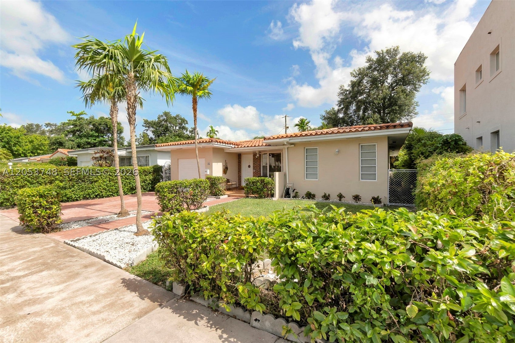 35 Oviedo Ave