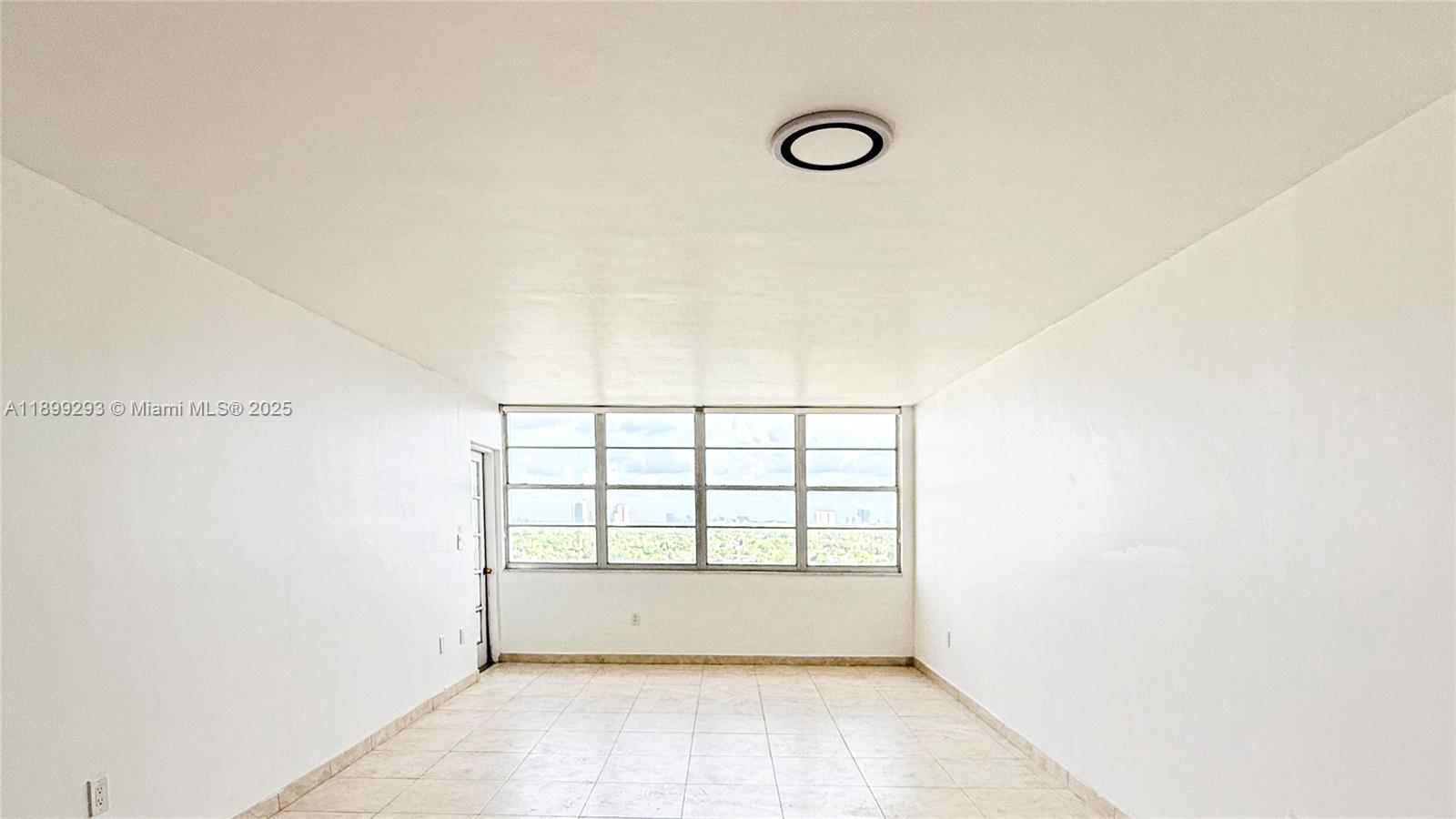 BUCKLEY TOWERS CONDO - EA - Residential