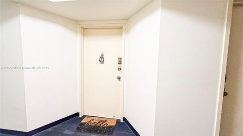 1351 NE Miami Gardens Dr 1423E Miami FL 33179