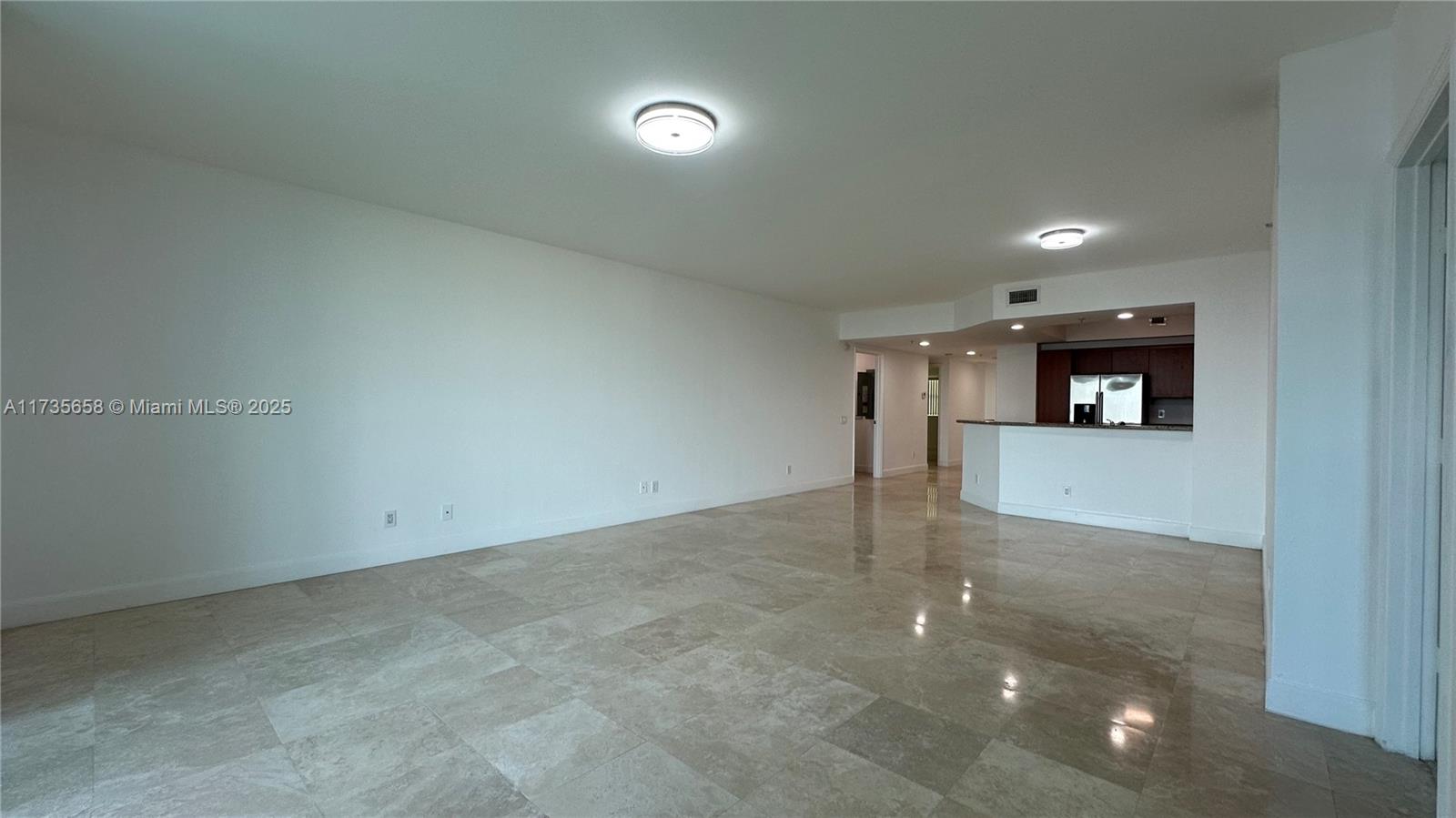 THE OAKS I CONDO - Residential Lease