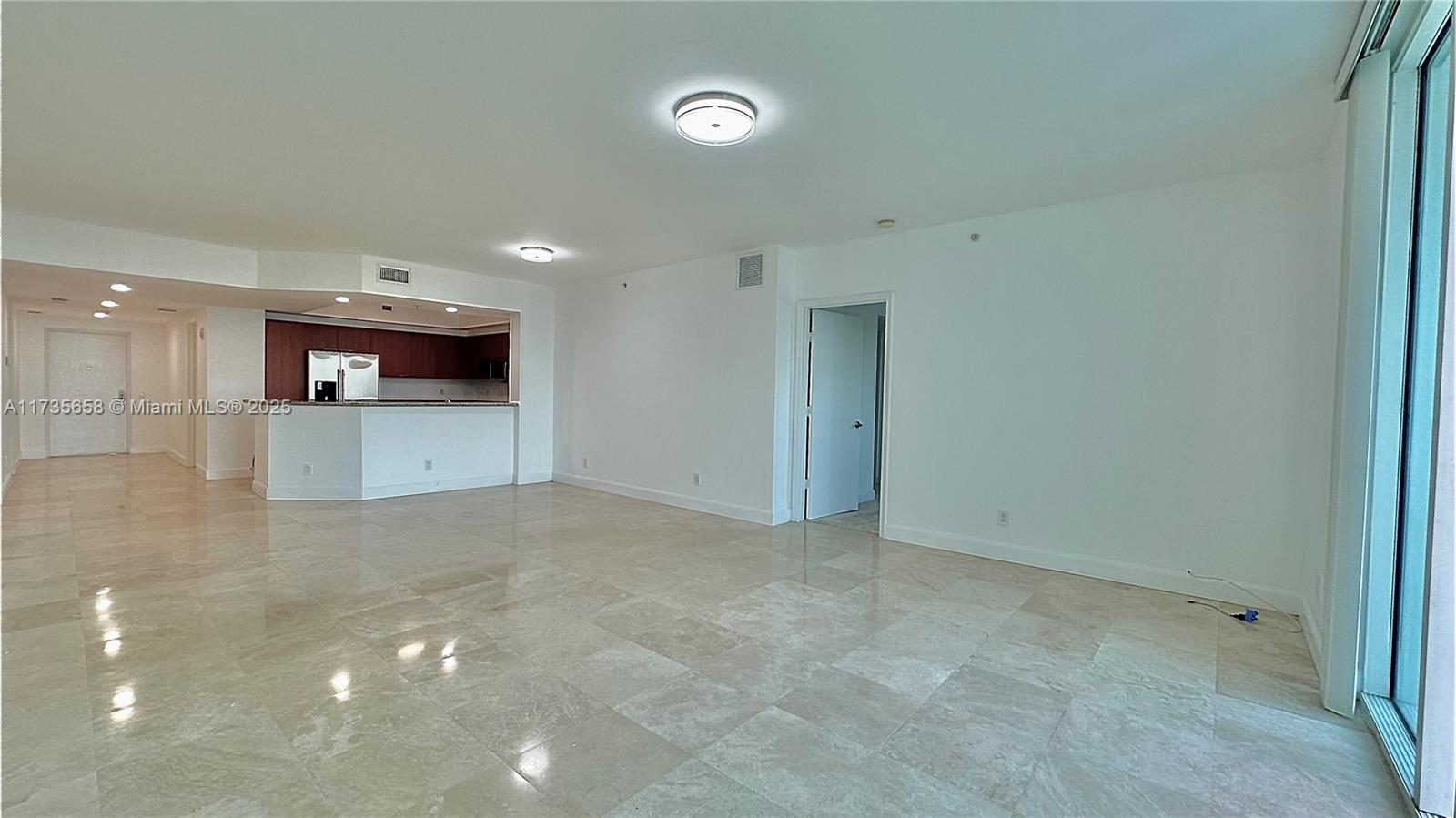THE OAKS I CONDO - Residential Lease
