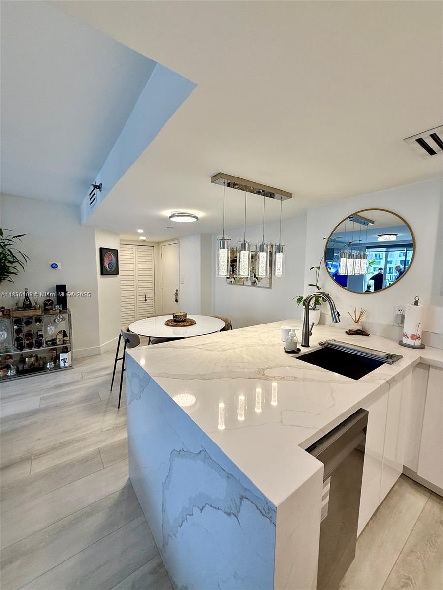 770 Claughton Island Dr 1503