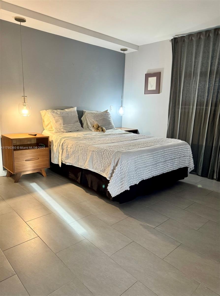 Eden Isles Condominium - Residential