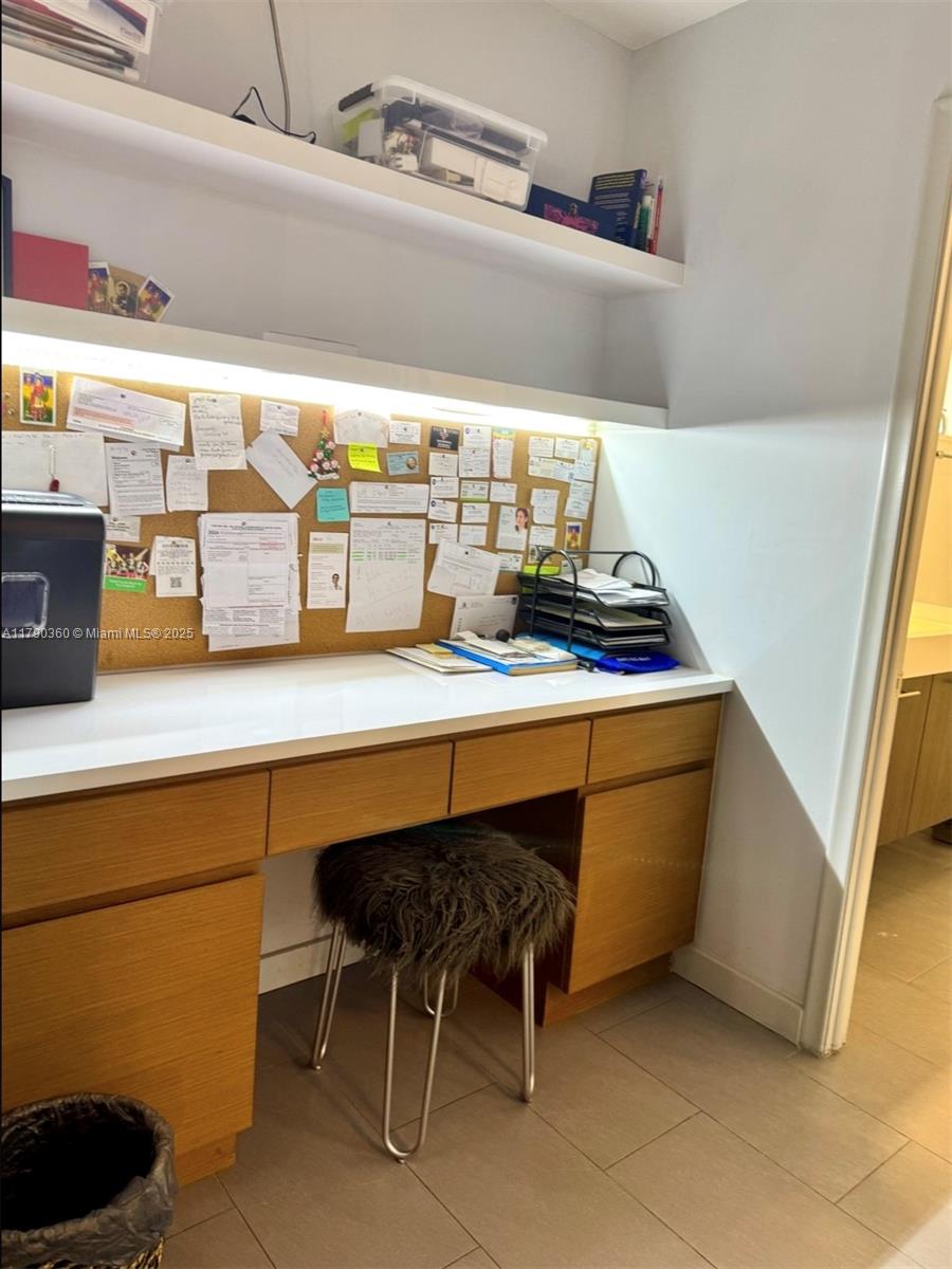 Eden Isles Condominium - Residential