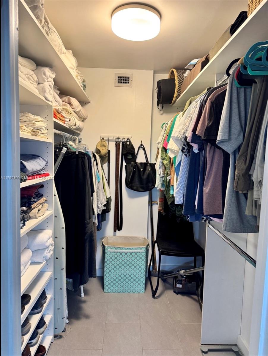 Eden Isles Condominium - Residential