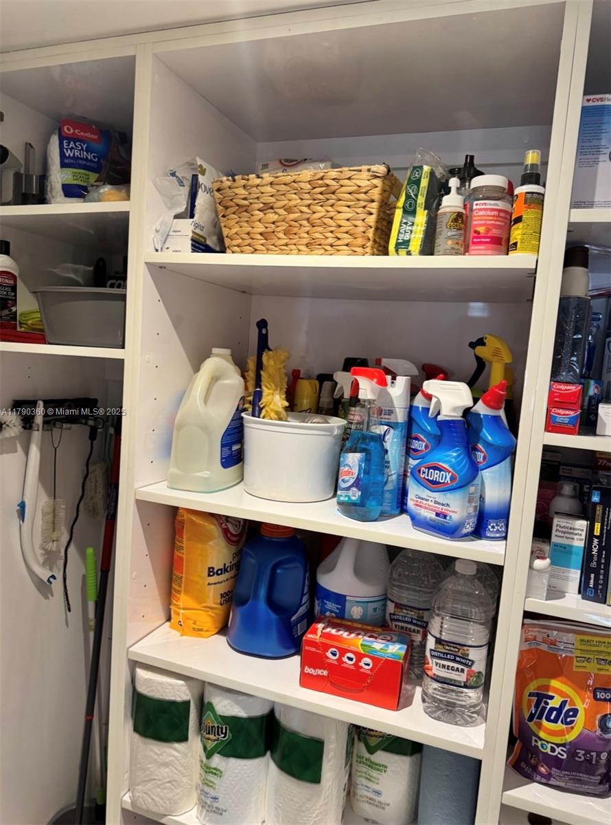 Eden Isles Condominium - Residential