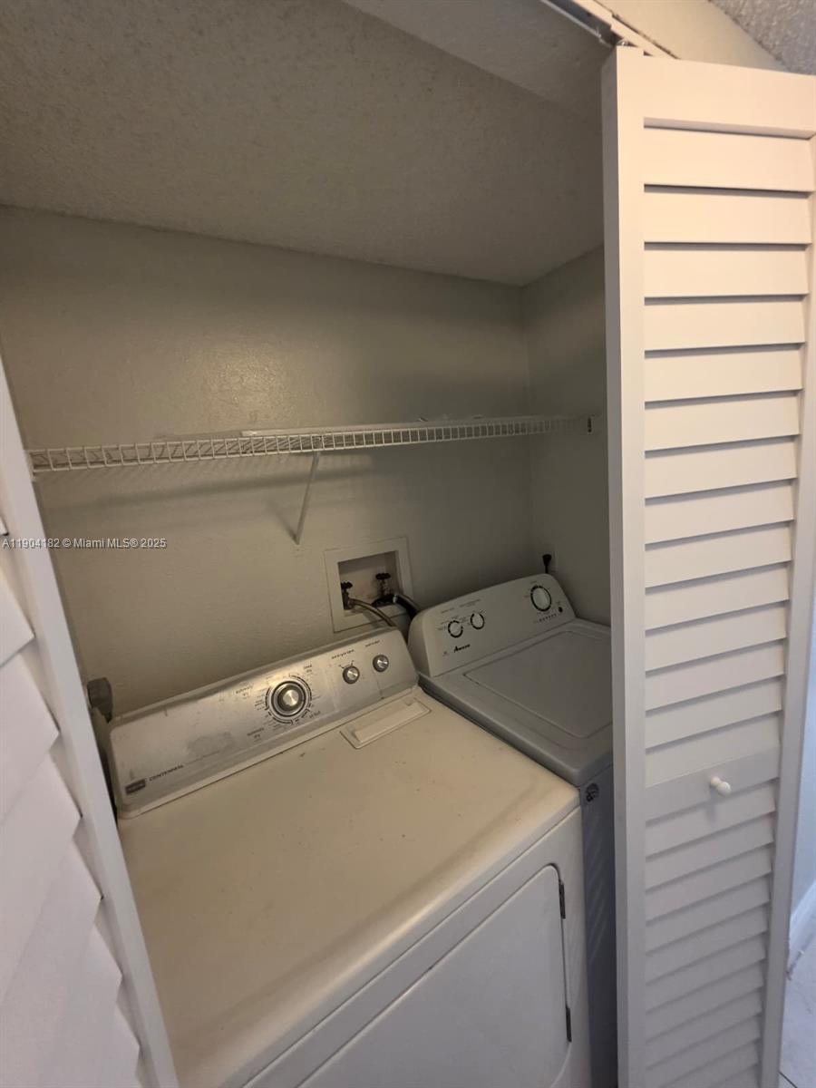 PALM BEACH PLACE CONDO - Residential Lease