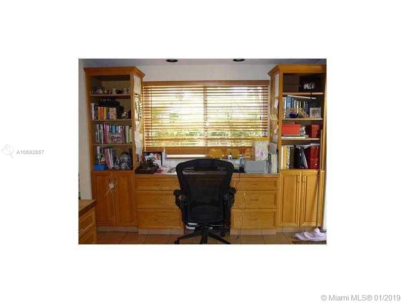 TROPICAL ISLE HOMES SUB 4 - Residential