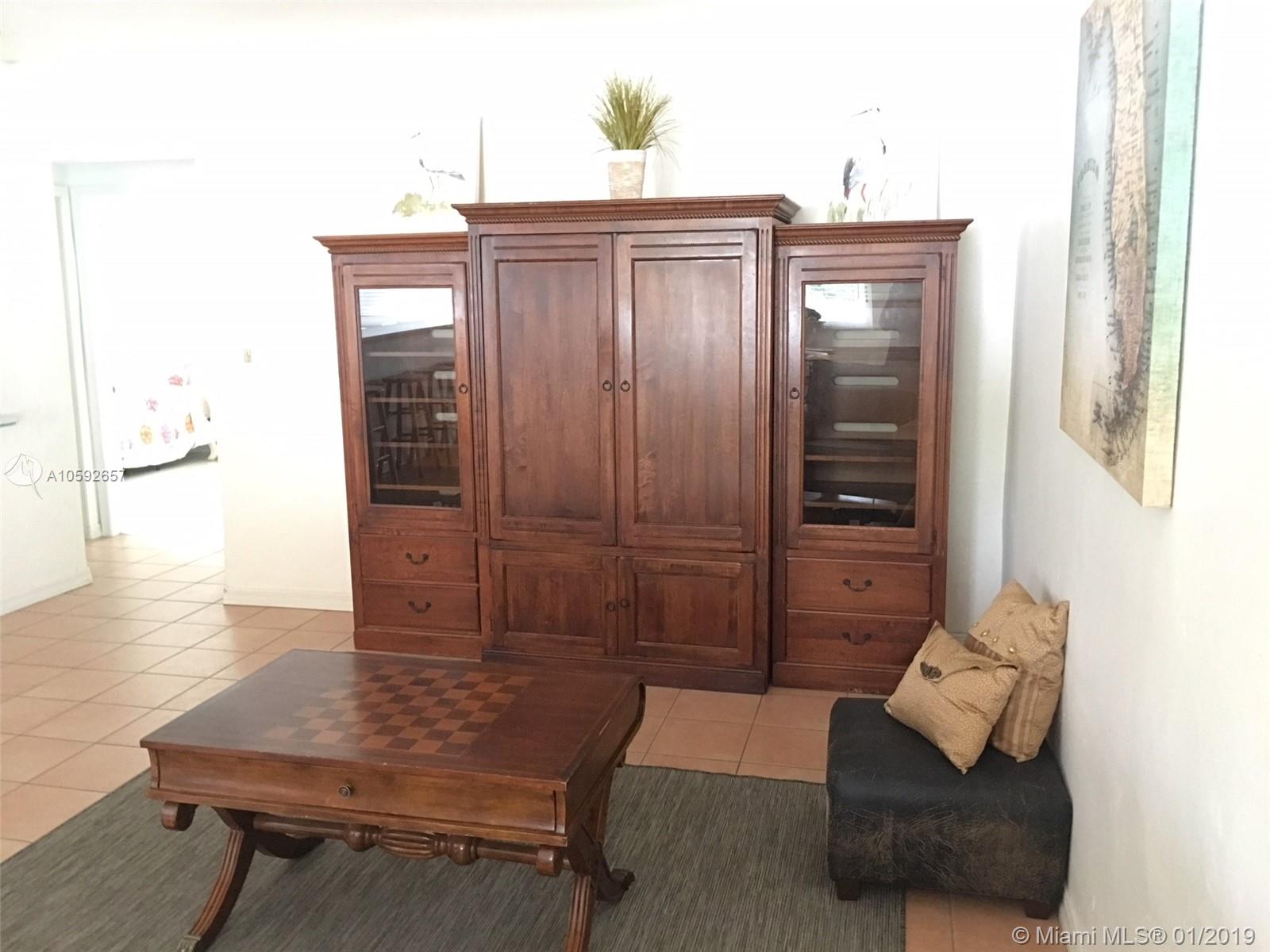 TROPICAL ISLE HOMES SUB 4 - Residential