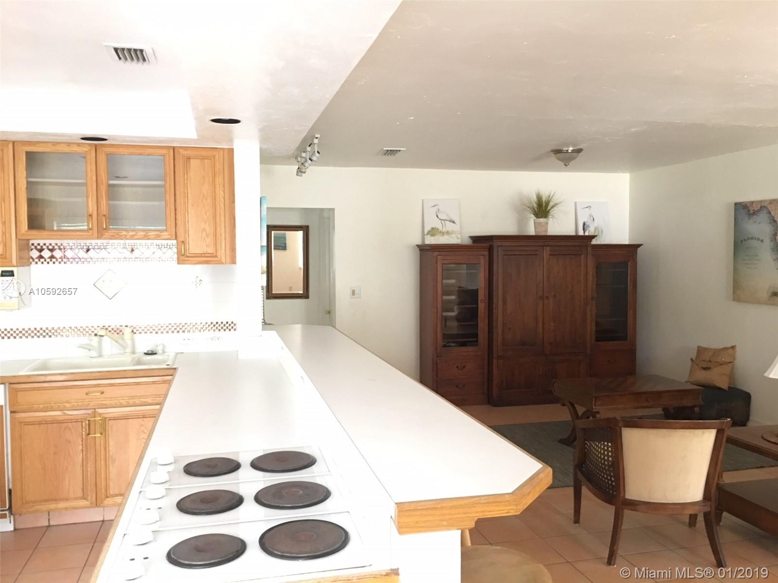 TROPICAL ISLE HOMES SUB 4 - Residential