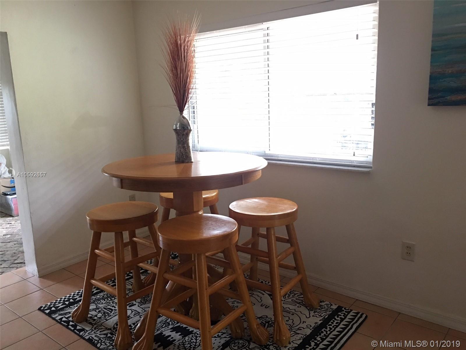 TROPICAL ISLE HOMES SUB 4 - Residential