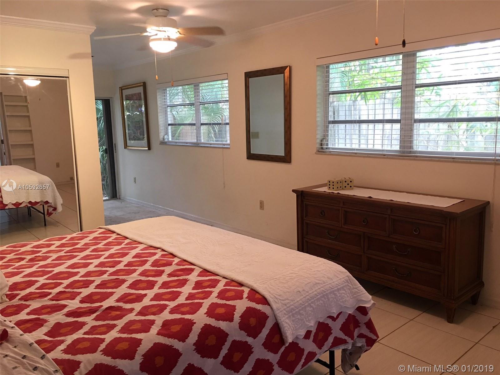 TROPICAL ISLE HOMES SUB 4 - Residential