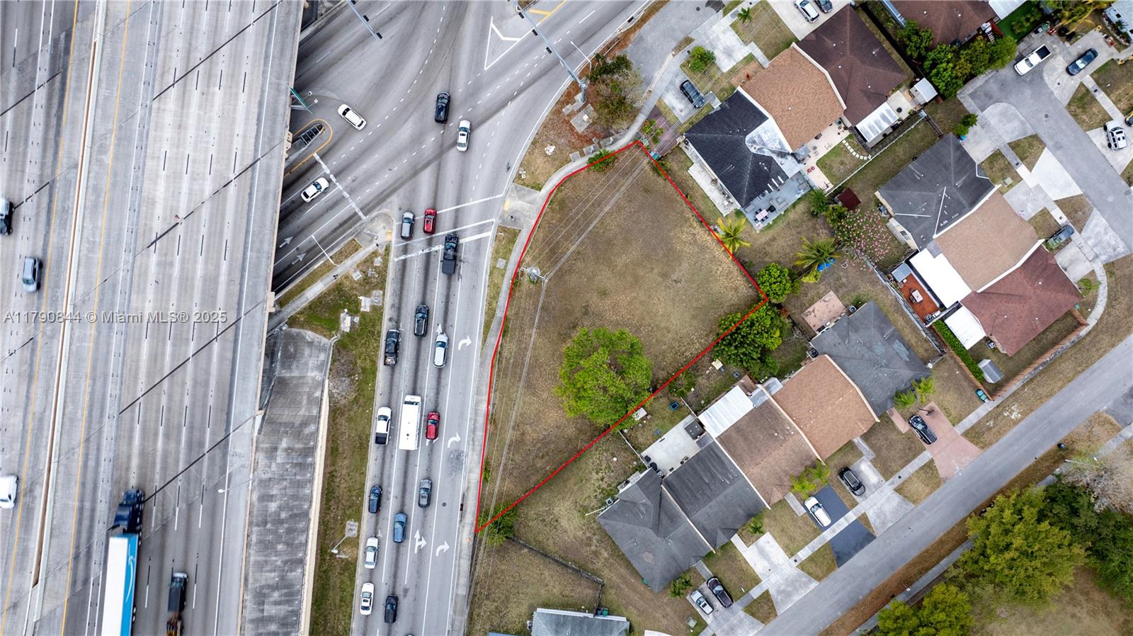 RICHMOND HEIGHTS ESTATES - Land