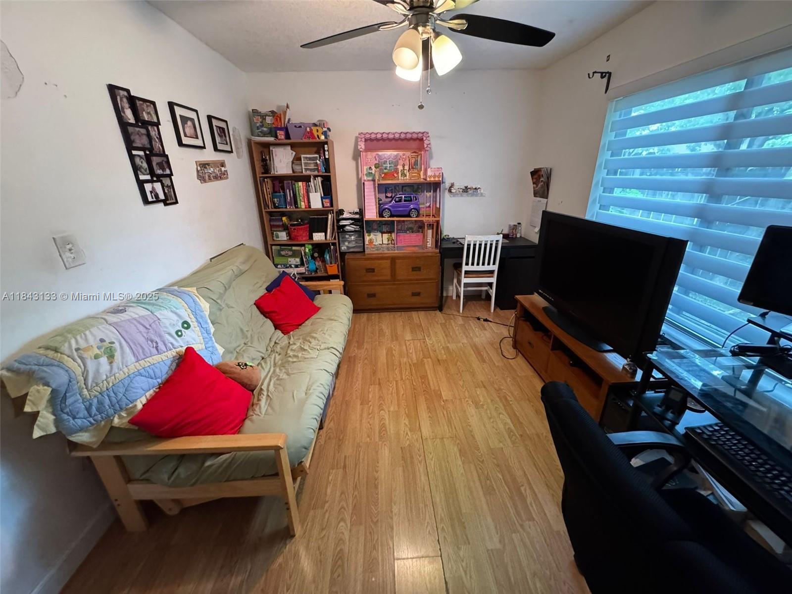 CALUSA CLUB ESTATES 5TH A - Residential