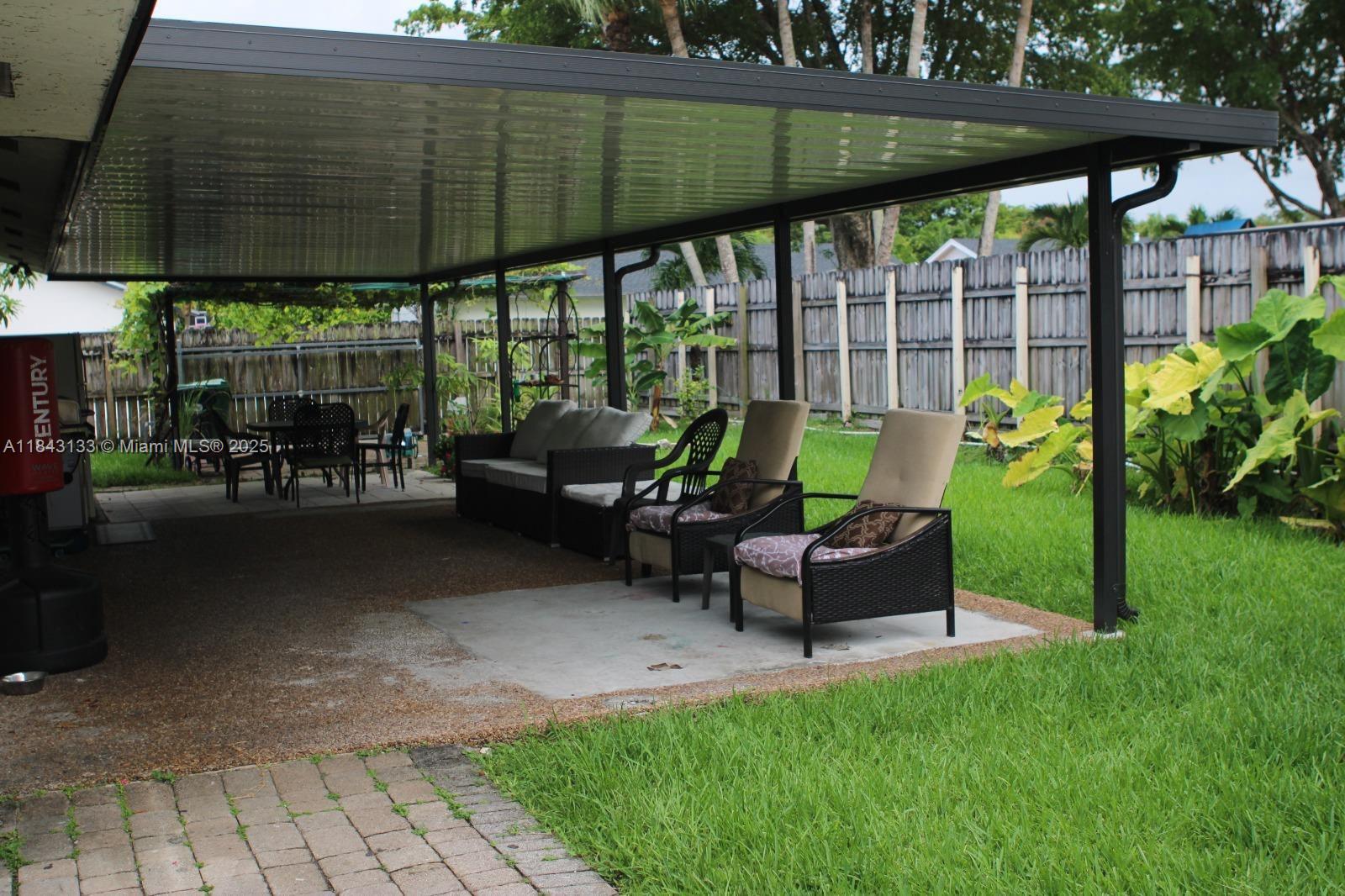 CALUSA CLUB ESTATES 5TH A - Residential