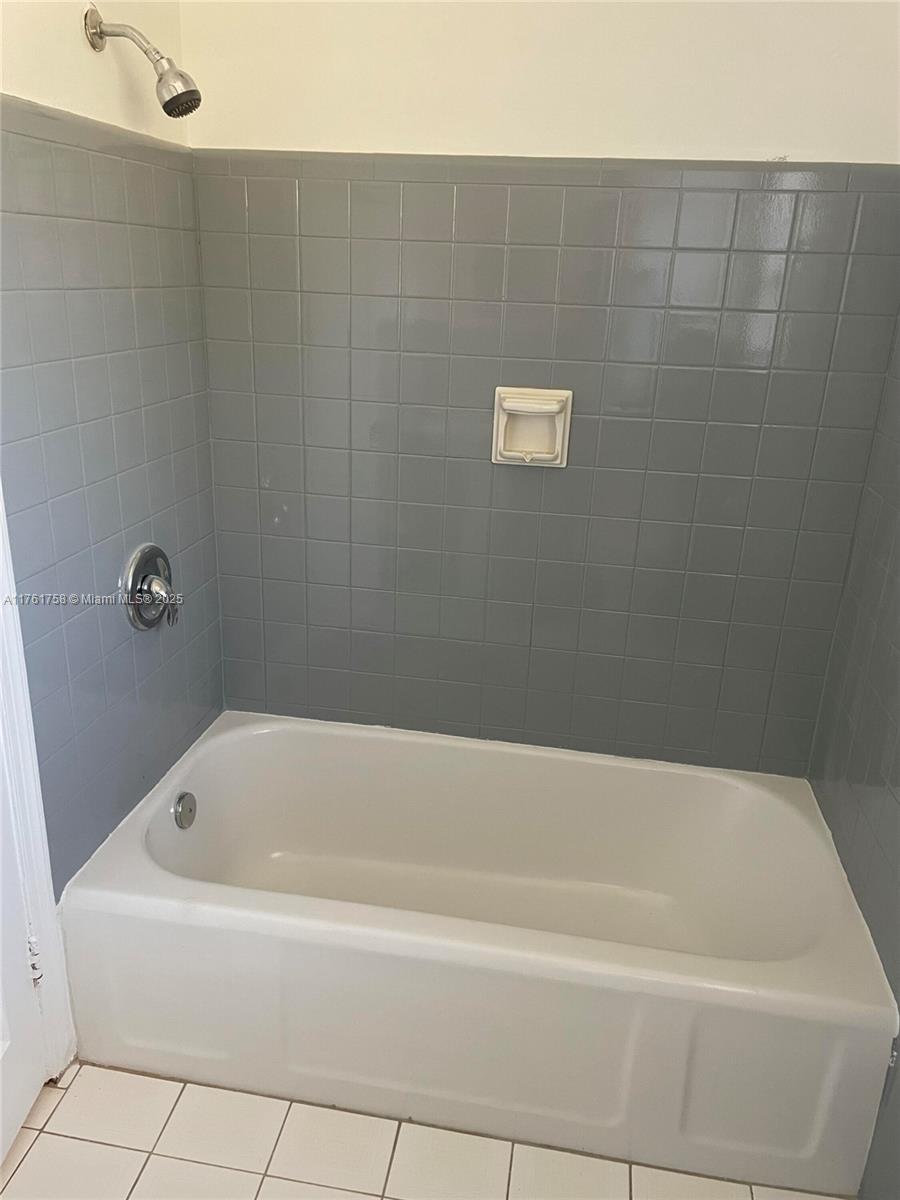 NORTH DANIA HEIGHTS - Residential Income