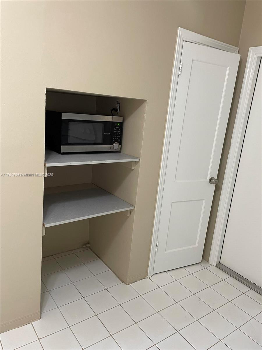 NORTH DANIA HEIGHTS - Residential Income