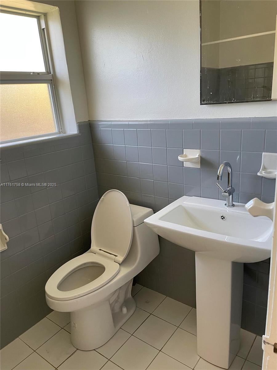 NORTH DANIA HEIGHTS - Residential Income