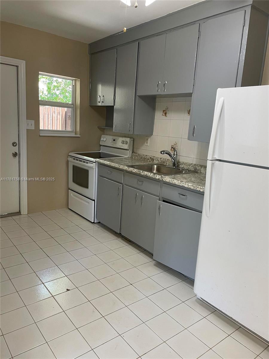 NORTH DANIA HEIGHTS - Residential Income