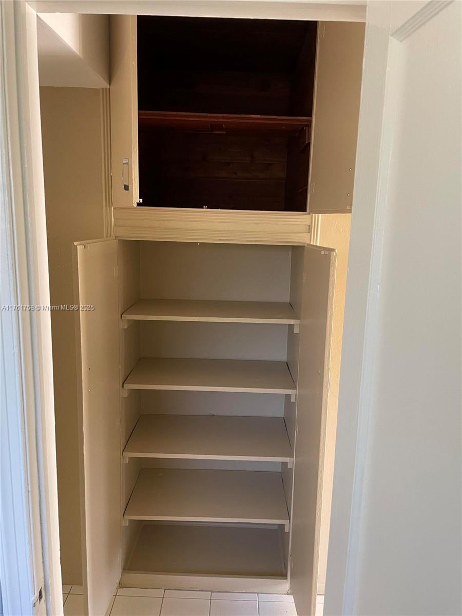 NORTH DANIA HEIGHTS - Residential Income