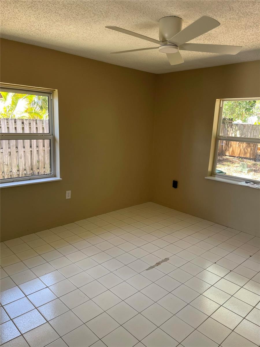 NORTH DANIA HEIGHTS - Residential Income