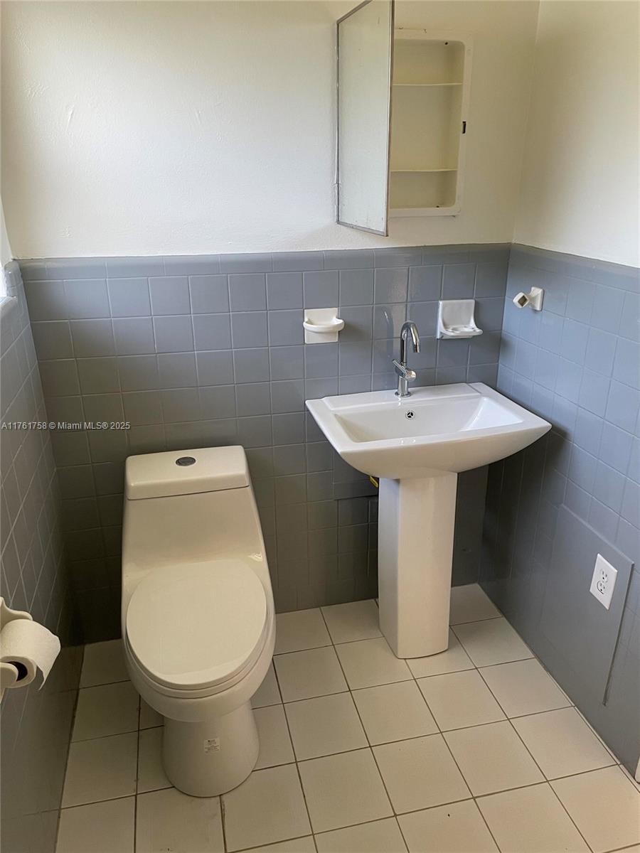 NORTH DANIA HEIGHTS - Residential Income