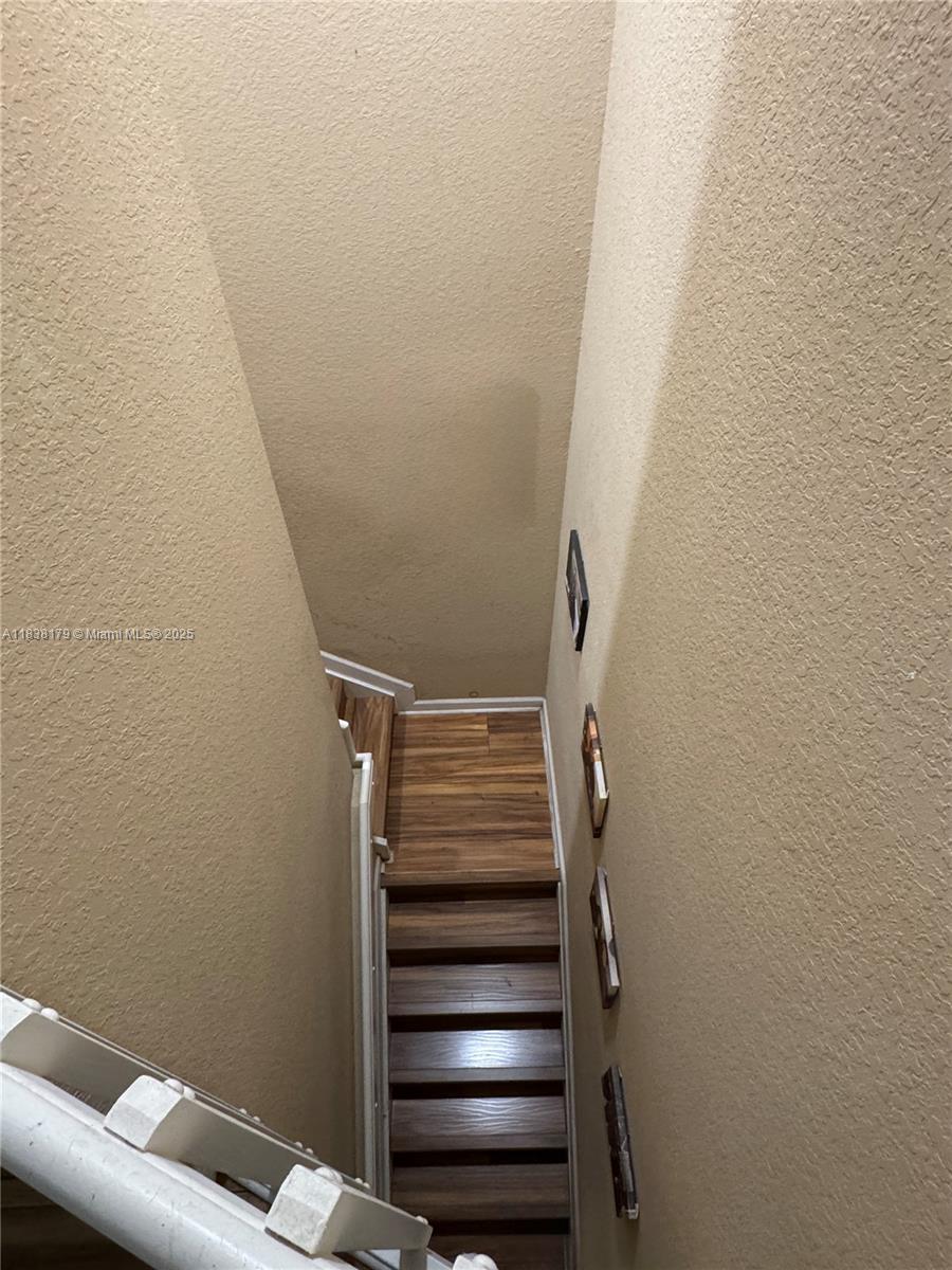 SILVER PALM EAST SEC THRE - Residential