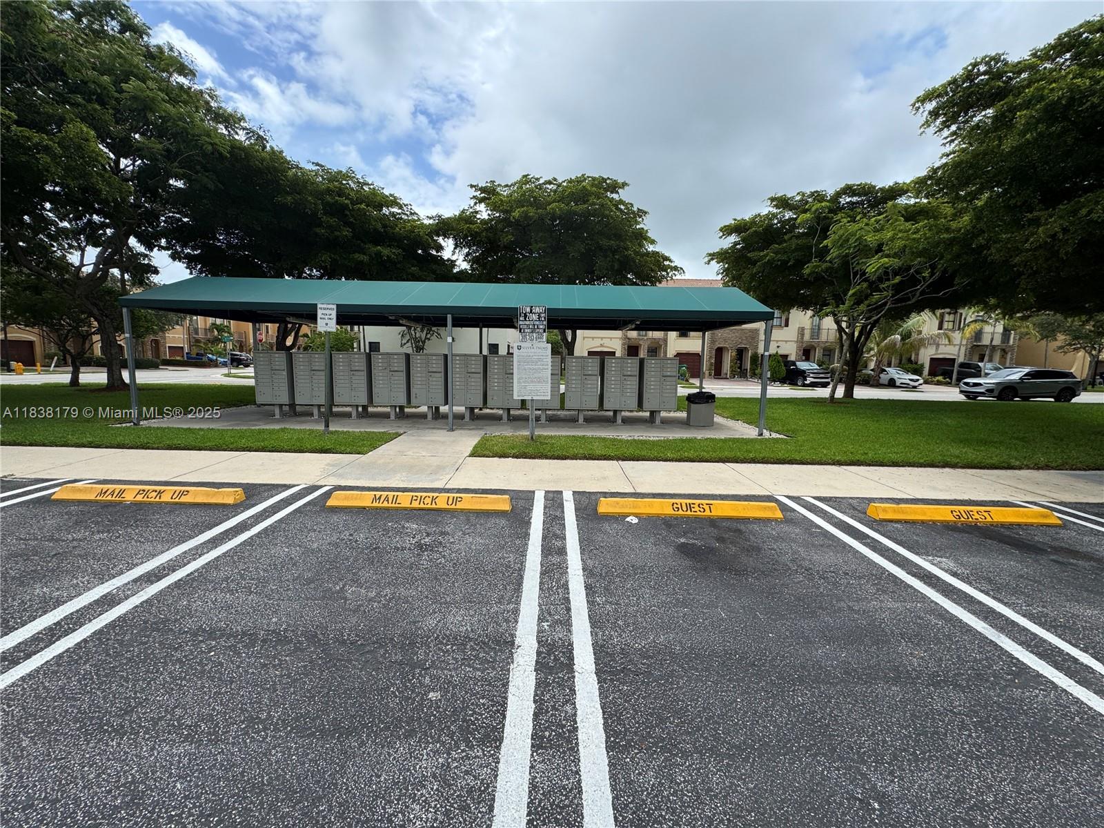 SILVER PALM EAST SEC THRE - Residential