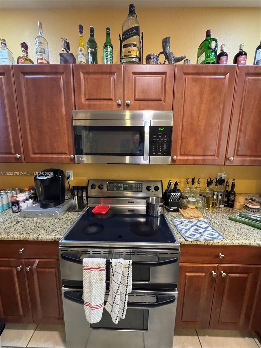 SILVER PALM EAST SEC THRE - Residential