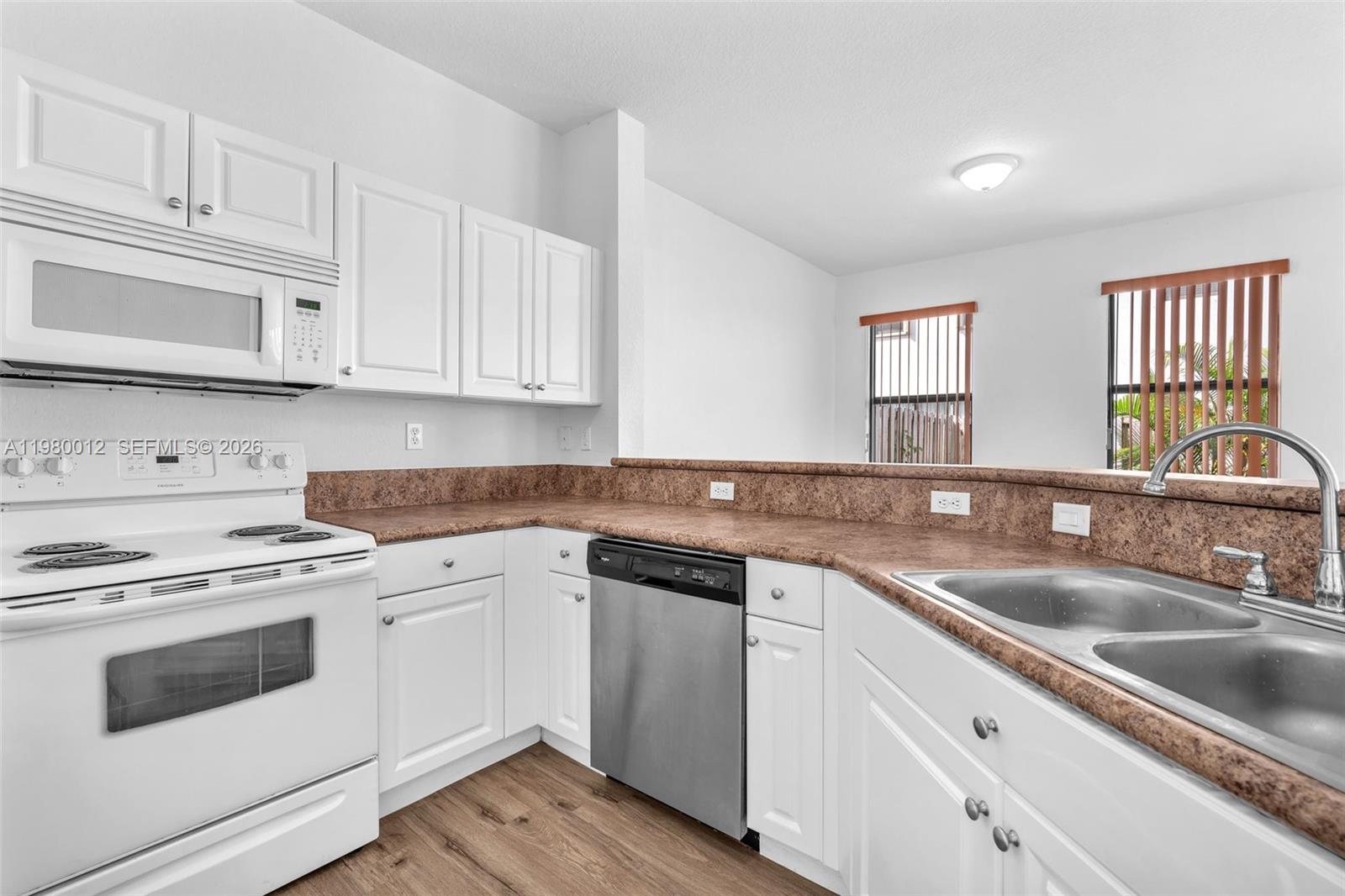 SILVER PALM EAST SECTION - Residential