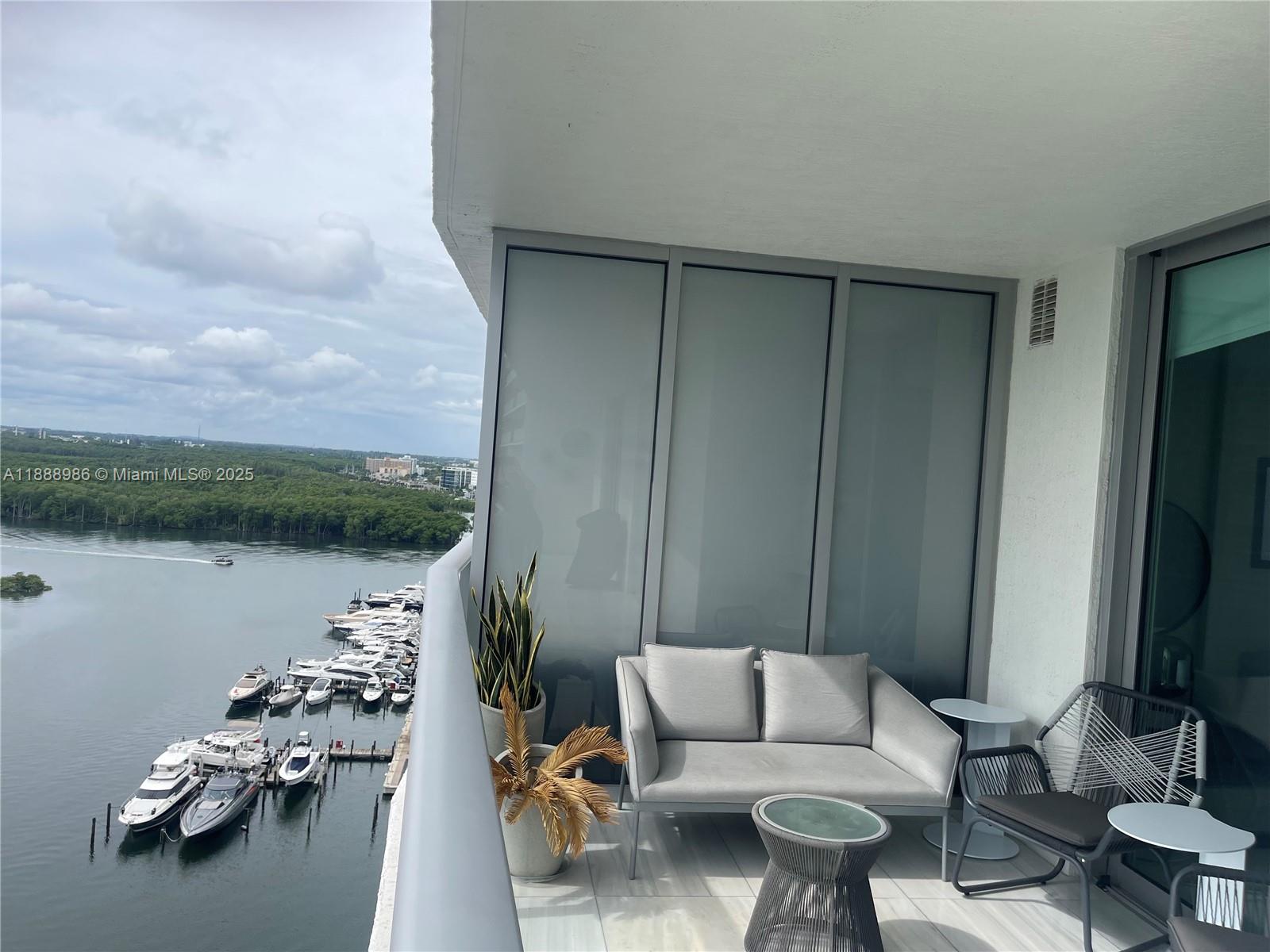 PARQUE TOWERS CONDO - Residential Lease