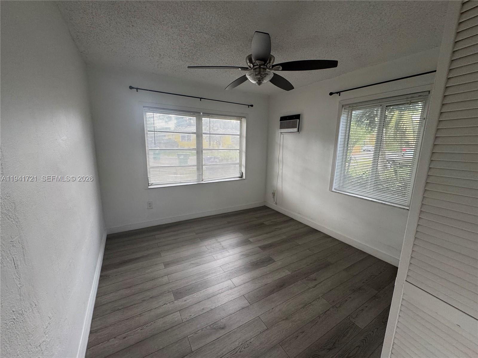 MIAMI HIGHLANDS SEC B - Residential