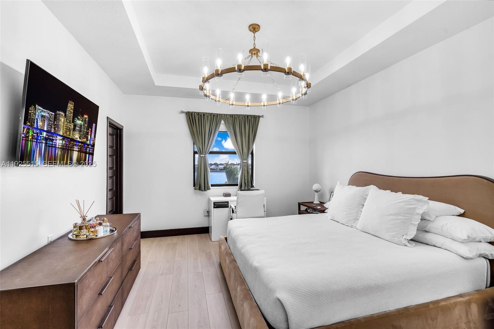 DUNNWOODY LAKE - Residential