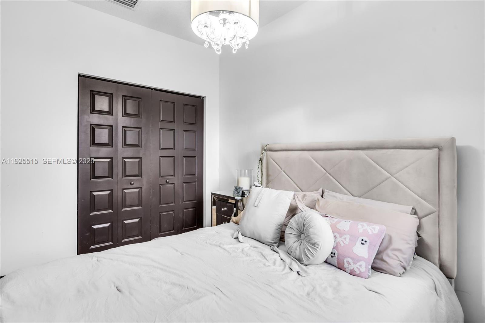 DUNNWOODY LAKE - Residential