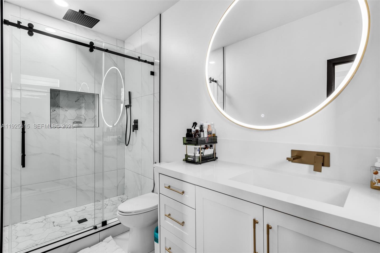 DUNNWOODY LAKE - Residential