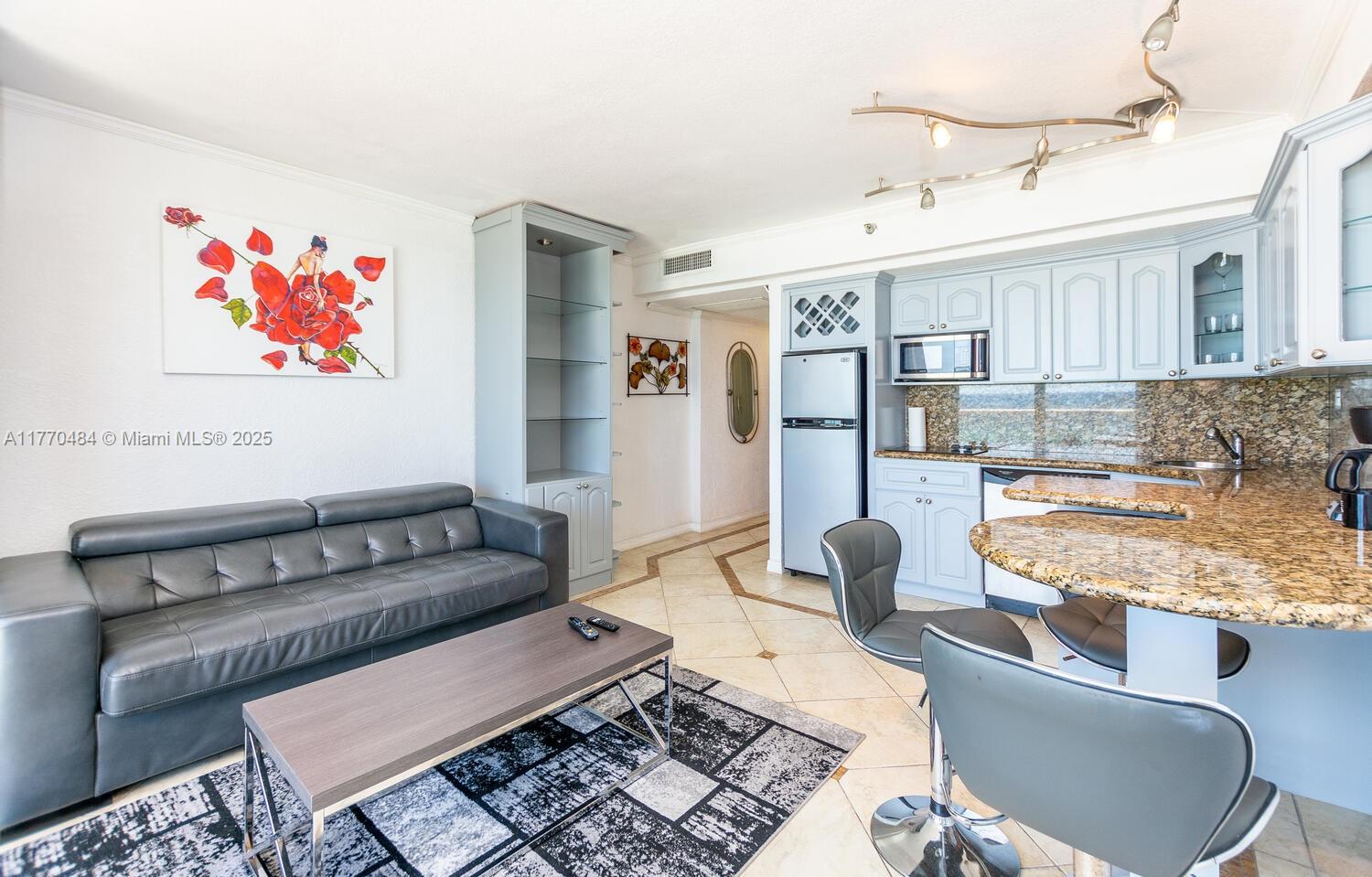 19201 COLLINS AV 416