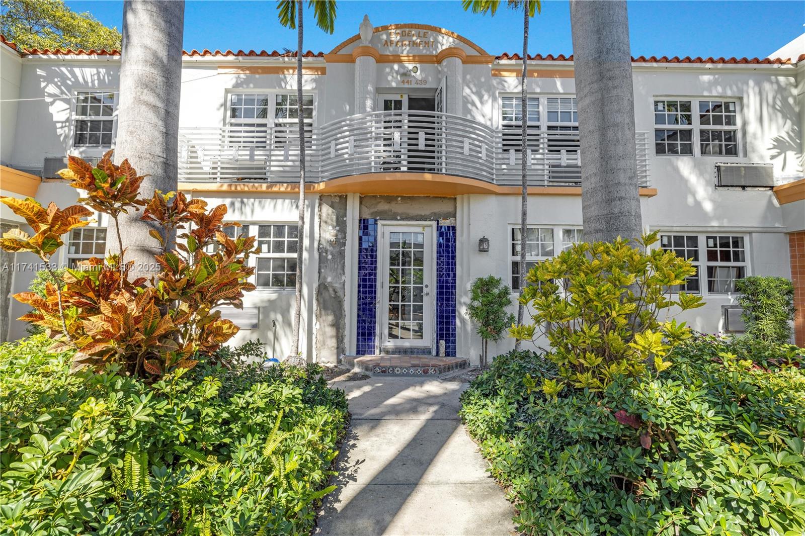 BEACHGARDENS CONDO - Residential