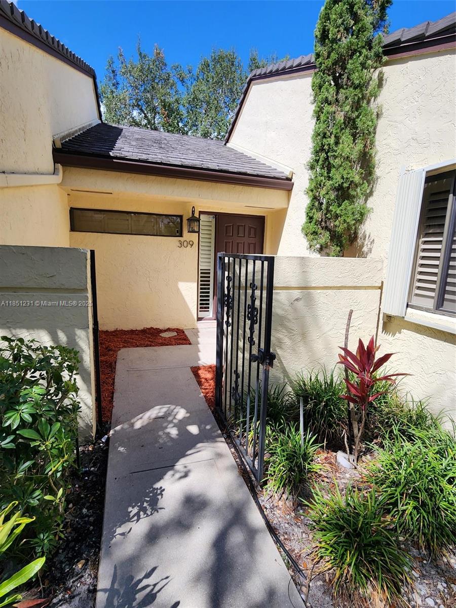 309 NW 95th Ave 309