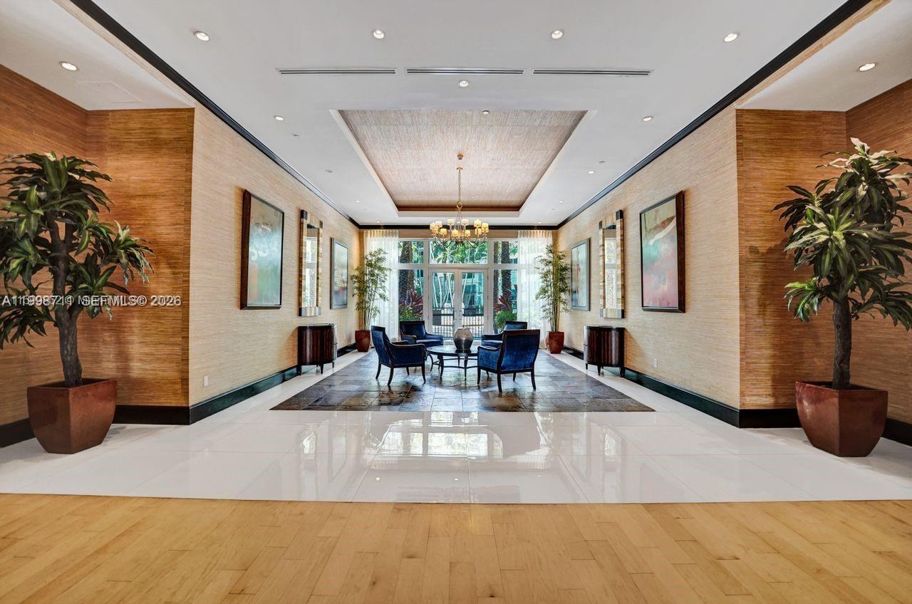 VERANDA CONDO - Residential