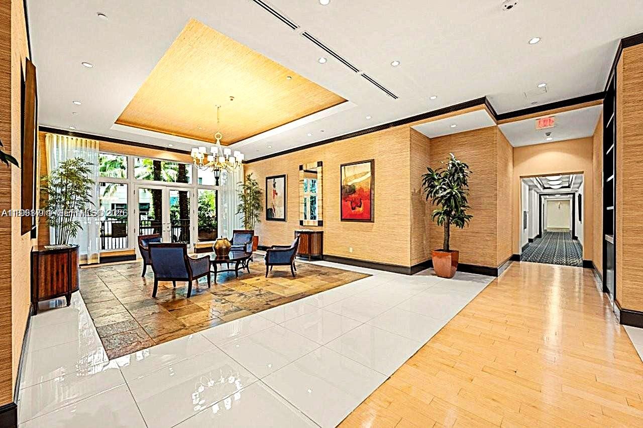 VERANDA CONDO - Residential