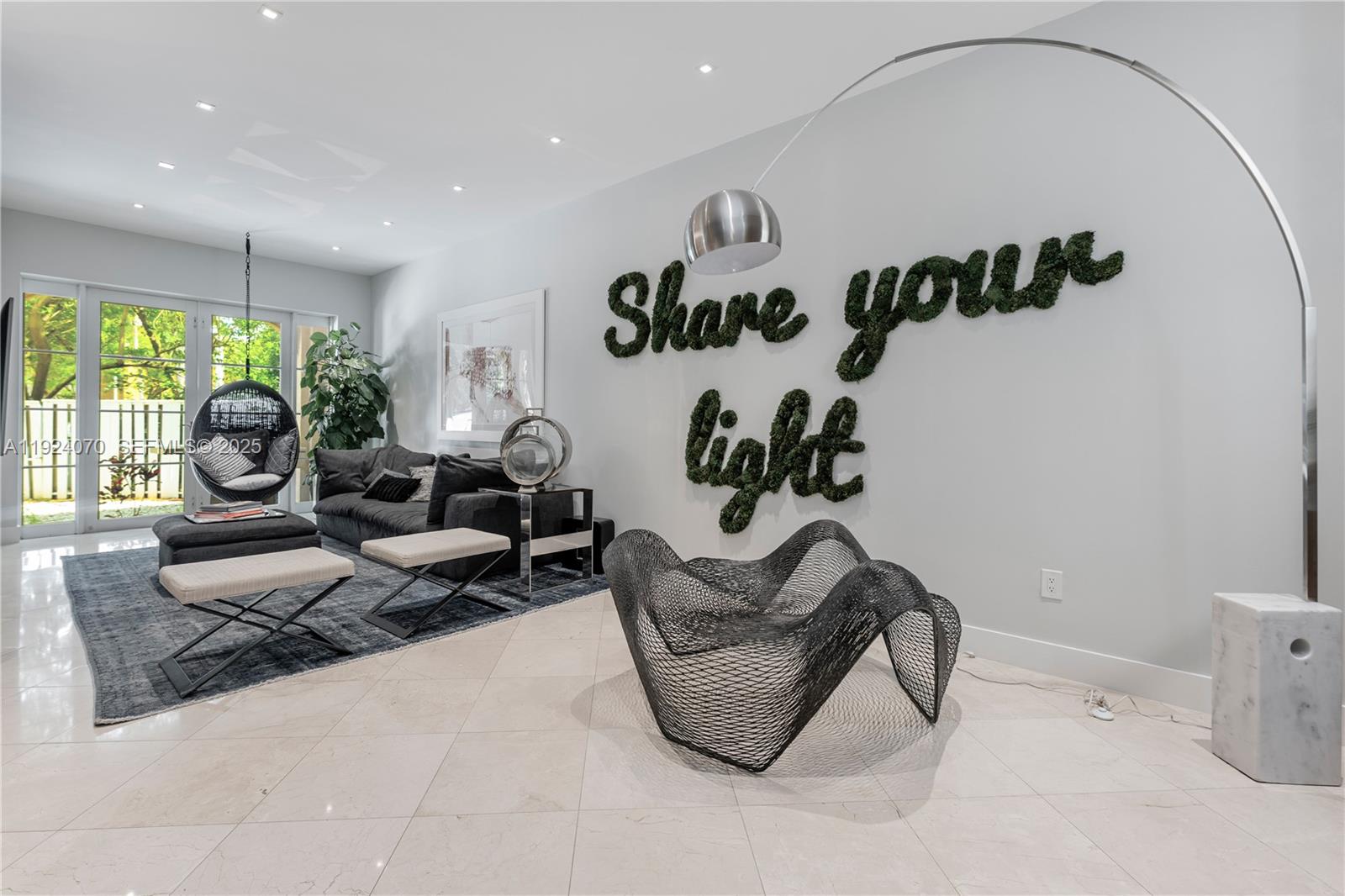 AVENTURA BAY TOWNHOMES CO - Residential Lease