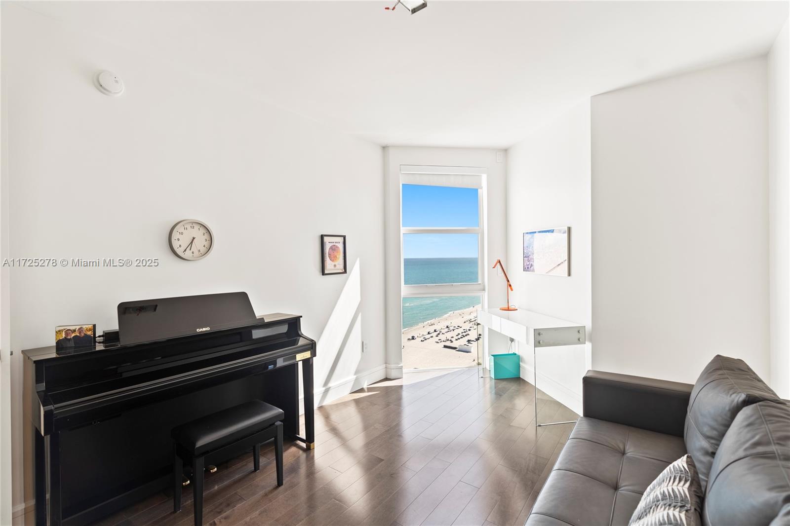 LA TOUR CONDO - Residential