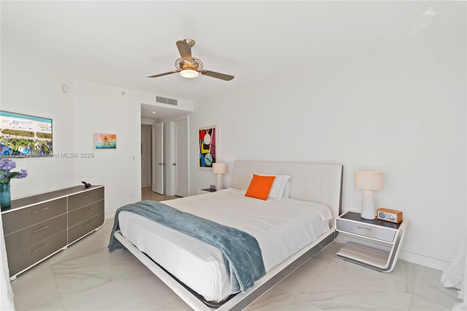 LA TOUR CONDO - Residential