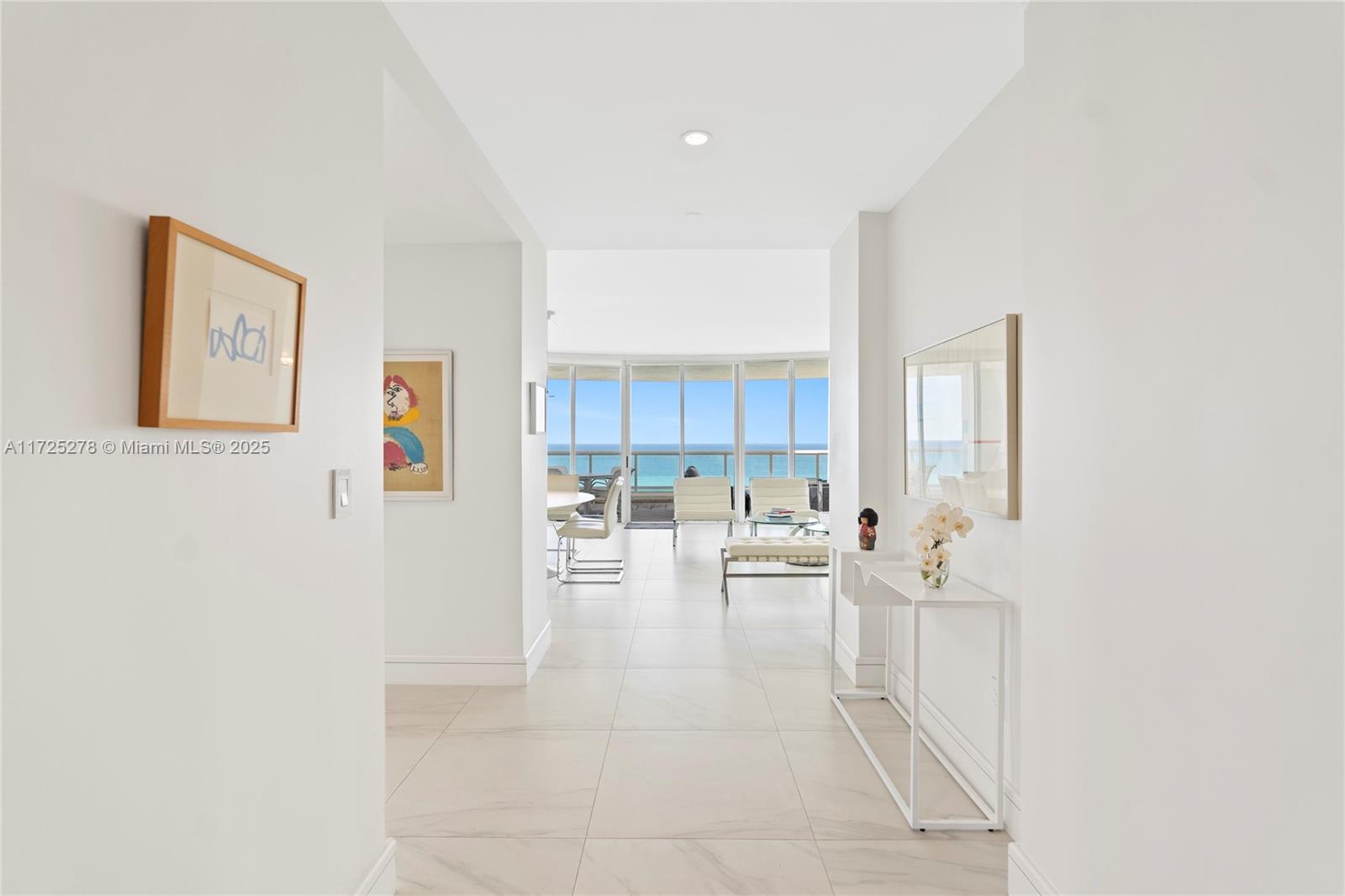 LA TOUR CONDO - Residential