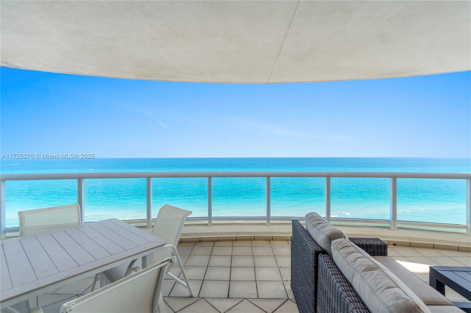 LA TOUR CONDO - Residential