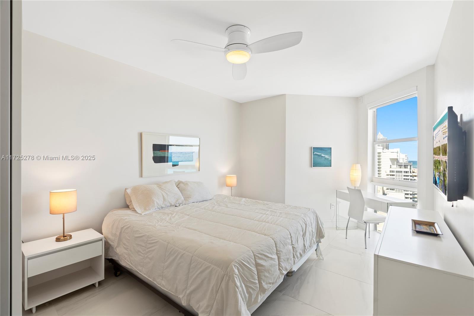 LA TOUR CONDO - Residential