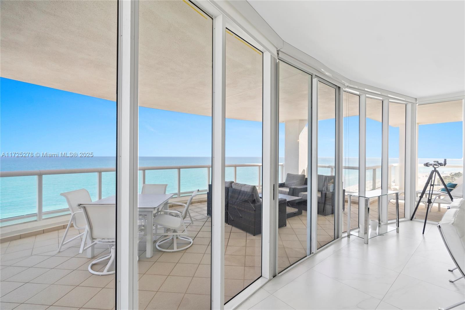 LA TOUR CONDO - Residential