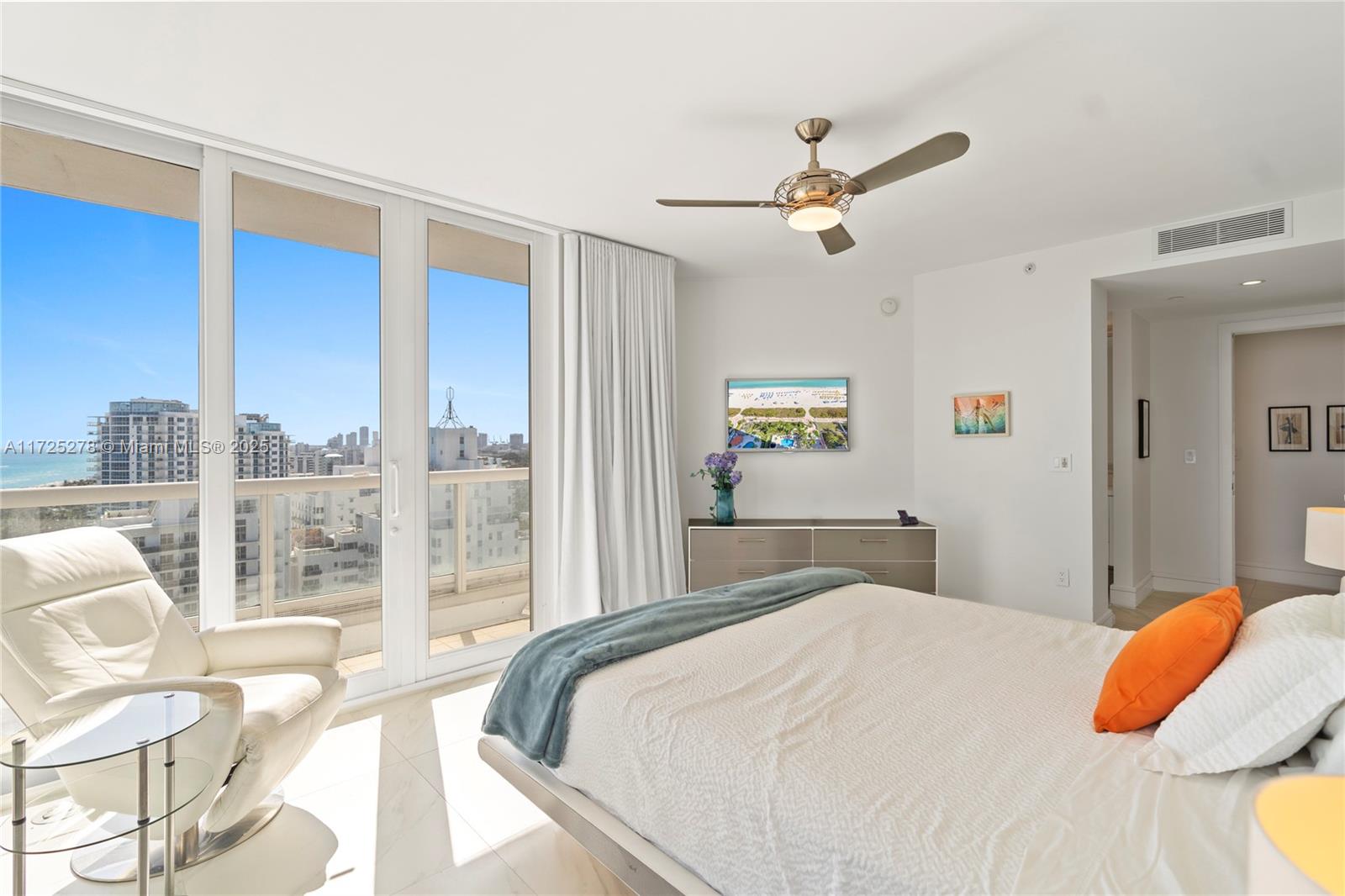 LA TOUR CONDO - Residential