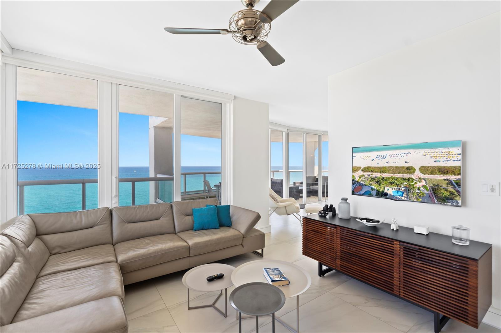 LA TOUR CONDO - Residential